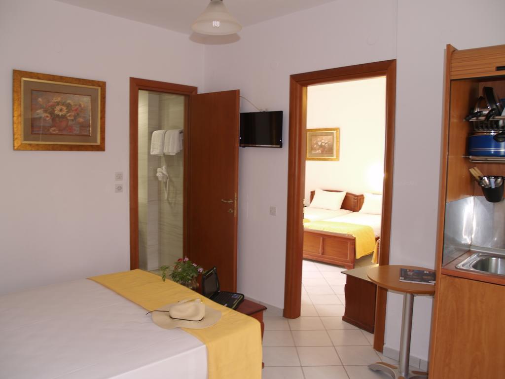 Kavala Beach Hotel apartments Nea Iraklitsa Ruang foto