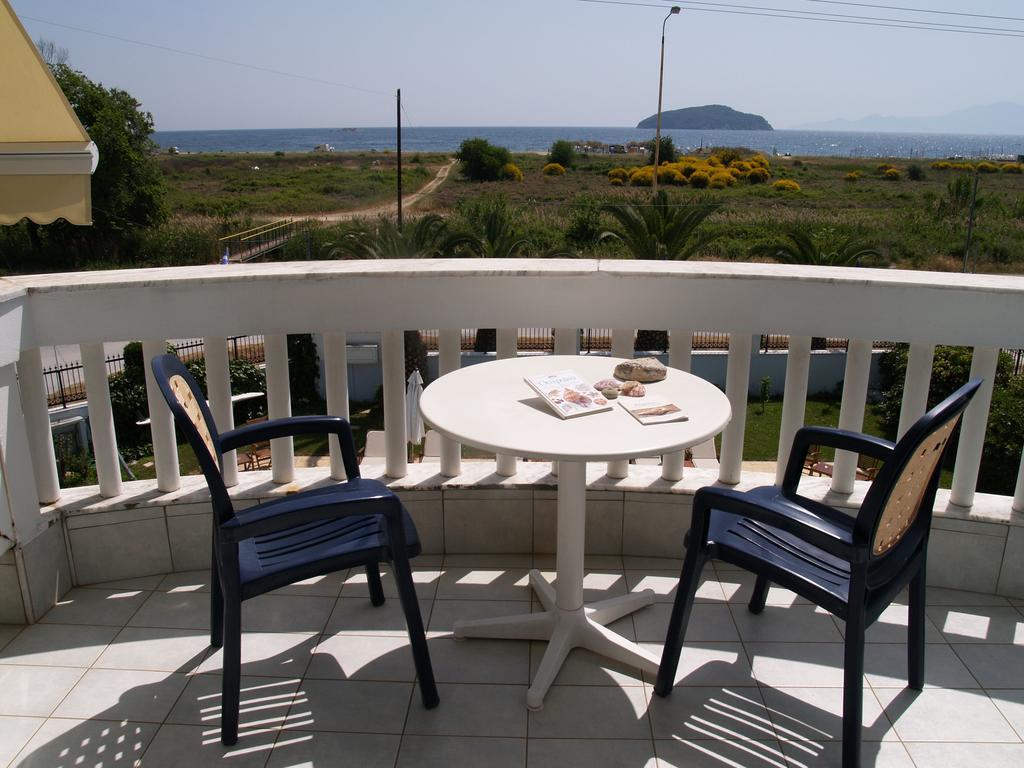 Kavala Beach Hotel apartments Nea Iraklitsa Ruang foto