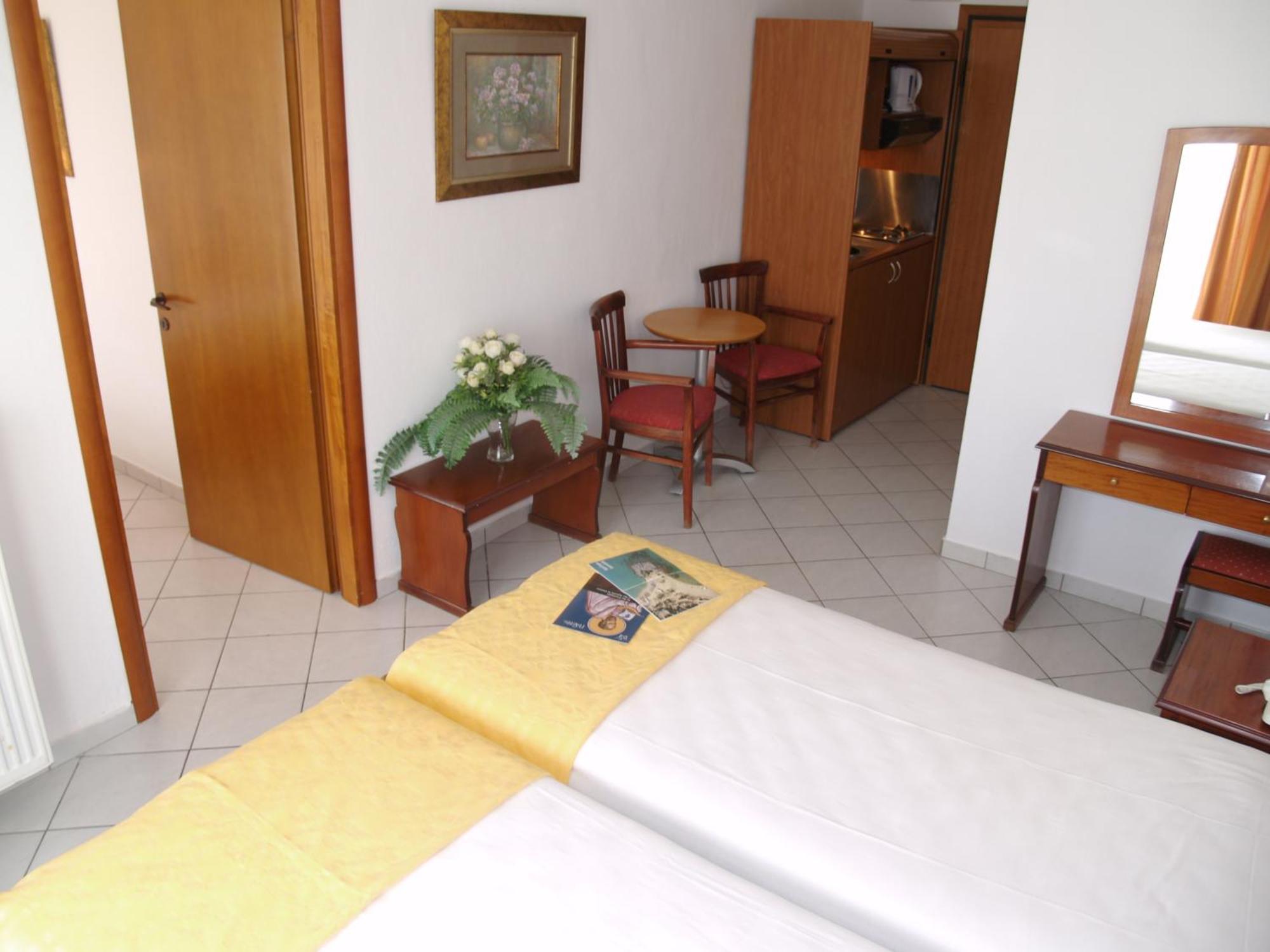 Kavala Beach Hotel apartments Nea Iraklitsa Ruang foto