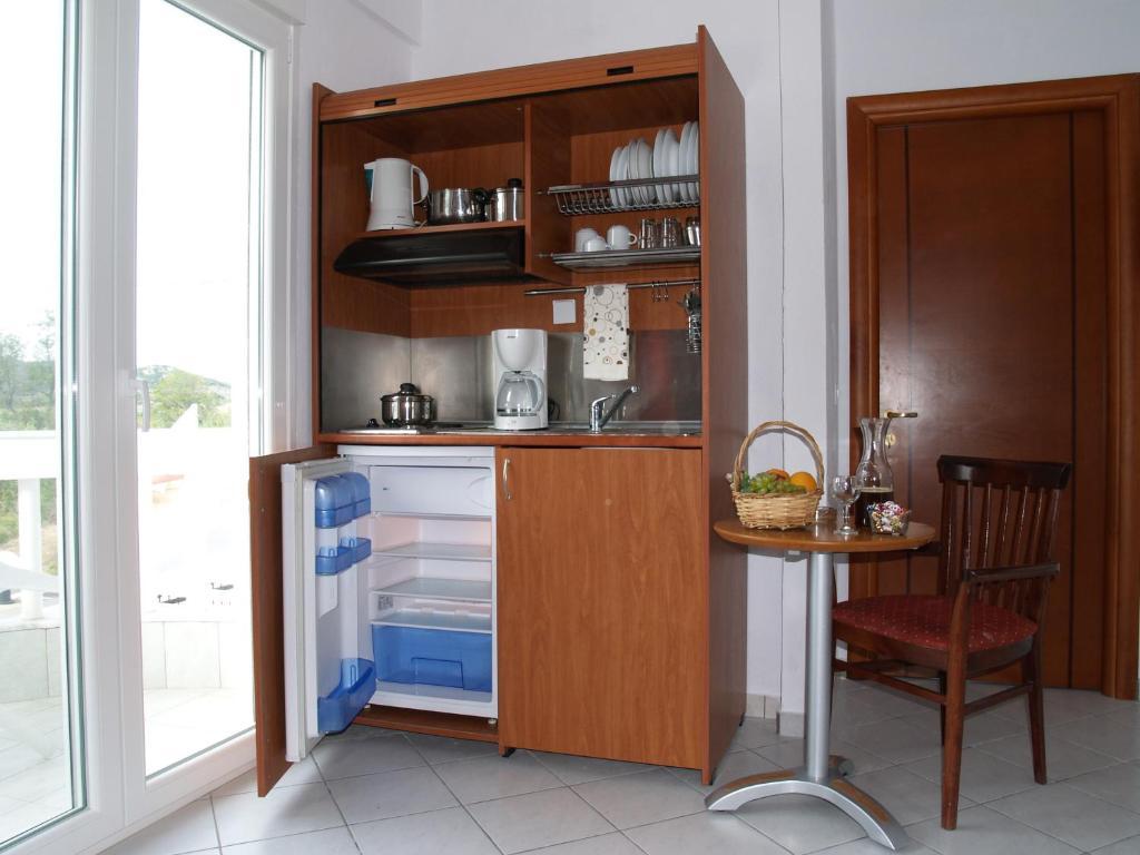 Kavala Beach Hotel apartments Nea Iraklitsa Ruang foto